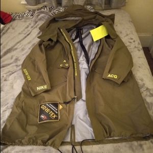 Nike ACG jacket size medium